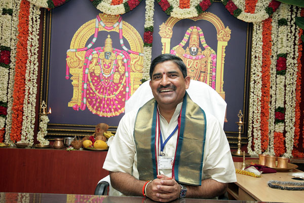 Former TTD EO Subramanayam: సామాన్య భక్తులకు 2, 3 గంటల్లో దర్శనం అసంభవం.. టీటీడీ మాజీ ఈఓ కీలక వ్యాఖ్యలు