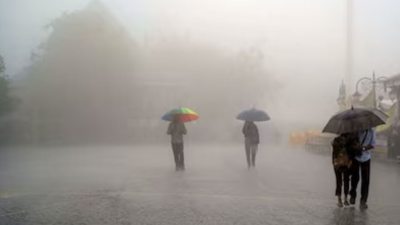 Weather Update: ఏపీ, తెలంగాణలో కుండపోత వర్షాలు.. ఈ జిల్లాలకు ఎల్లో అలర్ట్
