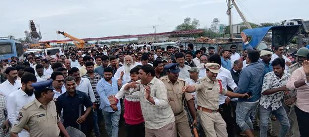 High Tension in Tadipatri: తాడిపత్రిలో టెన్షన్.. టెన్షన్.. వైసీపీ మాజీ ఎమ్మెల్యే పెద్దారెడ్డి అరెస్టు