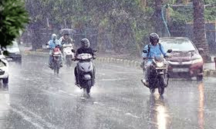 Telangana: దక్షిణ, మధ్య తెలంగాణ జిల్లాలకు భారీ వర్షసూచన