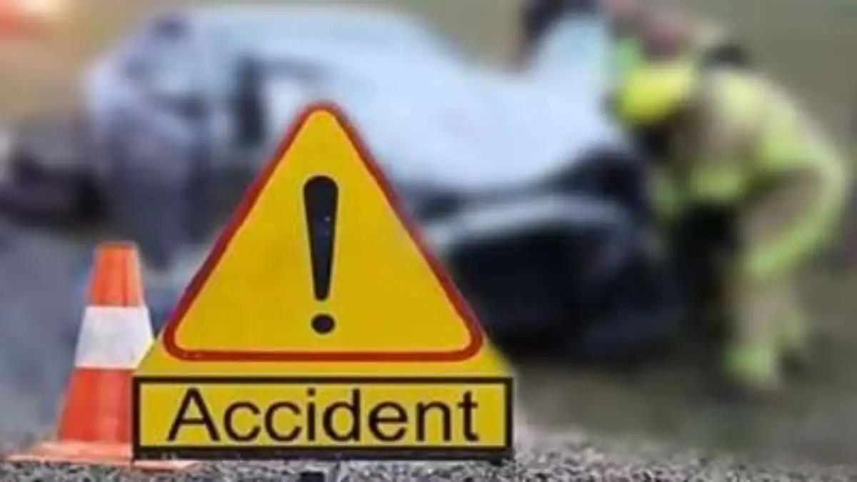 Road Accident: తెలుగు రాష్ట్రాల్లో ఘోర రోడ్డు ప్రమాదాలు.. ఆరుగురు మృతి
