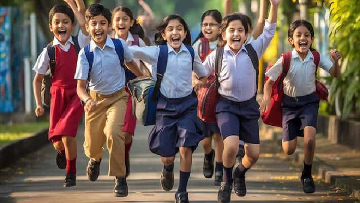 School Holidays: బిగ్ అలర్ట్.. ఏపీ, తెలంగాణలలో పాఠశాలలకు వరుస సెలవులు