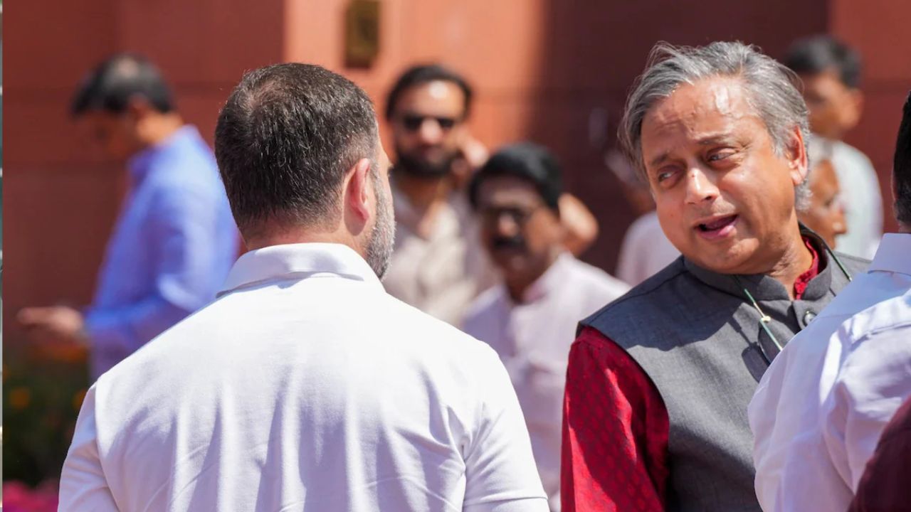 Shashi Tharoor: రాహుల్ గాంధీ ‘ఓట్ చోరీ’ ఆరోపణలకు శశిథరూర్ మద్దతు