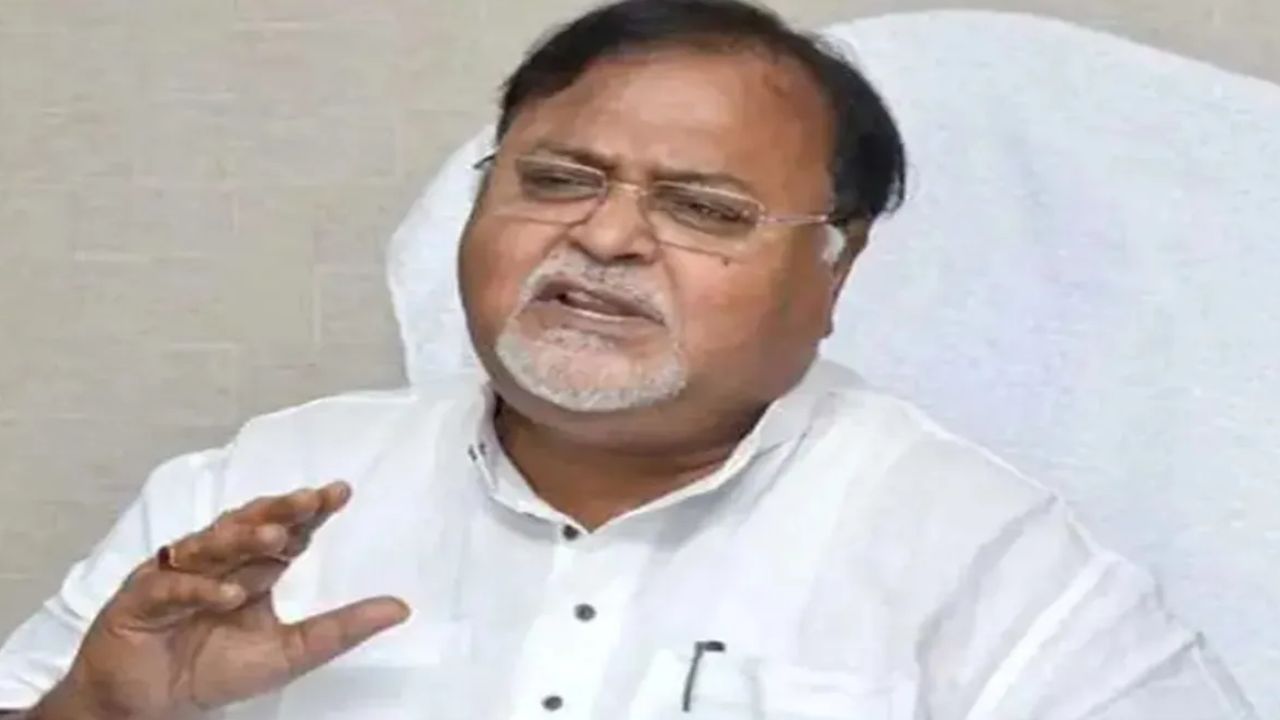 Supreme Court: బెంగాల్ మాజీ మంత్రి పార్థ ఛటర్జీకి సుప్రీంకోర్టు బెయిల్ మంజూరు