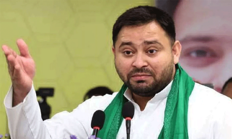 Tejashwi: ఆర్జేడీ నేత తేజస్వీకి ఈసీ నోటీసులు
