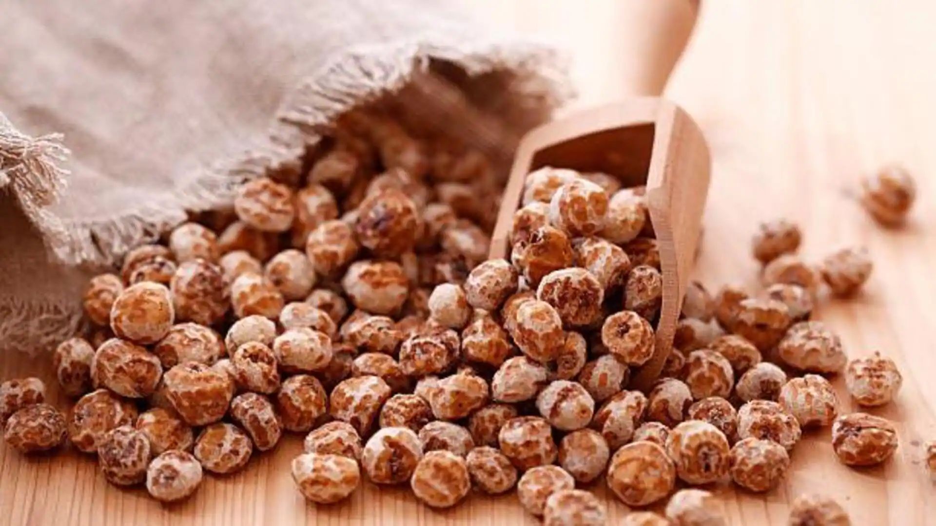 Tiger Nuts: ఈ నట్స్ గురించి మీకు తెలుసా.. ? తింటే లాభాలివే!
