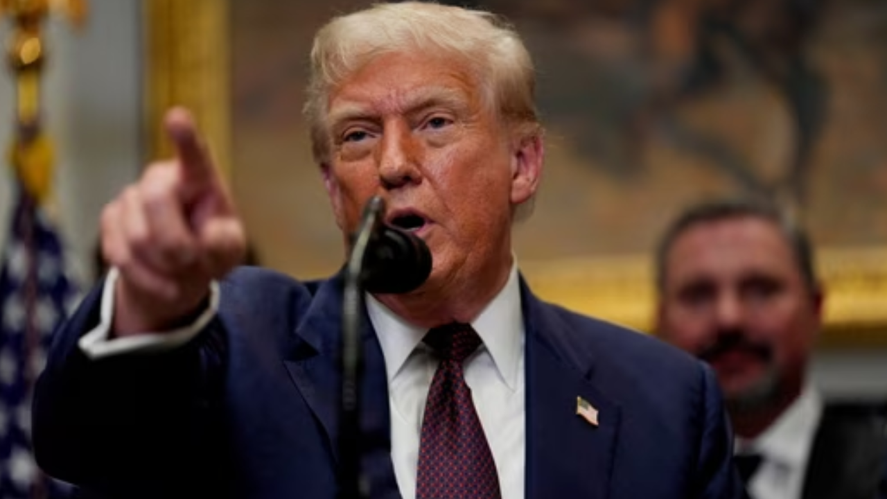 Trump: భారత్‌పై అమెరికా భారీ సుంకం.. నేటి నుంచి అమలు