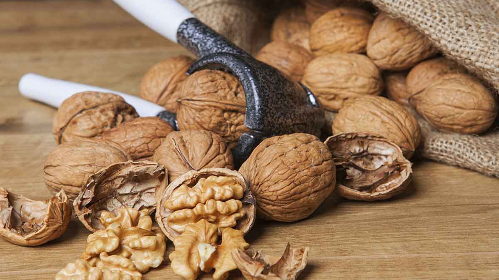 Walnuts: వాల్‌నట్స్ తింటే మెదడు పనితీరు రెట్టింపు అవుతుందా?