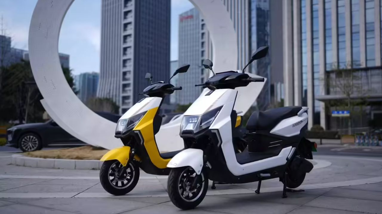 Zelo Electric Knight+ Launch: భారతదేశపు చౌకైన ఈ-స్కూటర్.. జీలో నైట్+ మార్కెట్లోకి వచ్చేసింది.. రూ.59,990కే ఊహించని మైలేజ్..!
