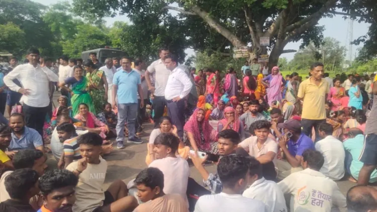 Lorry Hits Kids: రోడ్డు దాటుతున్న నలుగురు పిల్లలను ఢీకొన్న లారీ