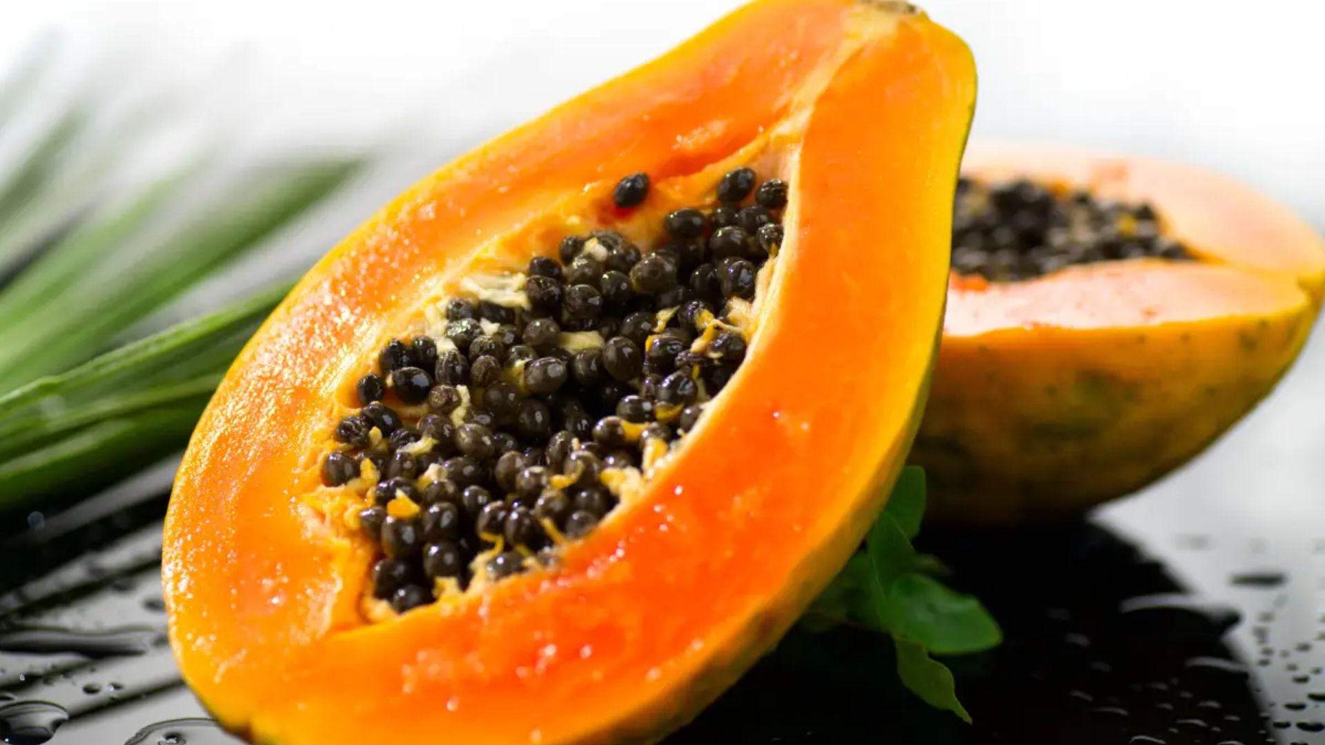 Papaya: ఖాళీ కడుపుతో బొప్పాయి తింటున్నారా? శరీరంలో జరిగేది ఇదే..!
