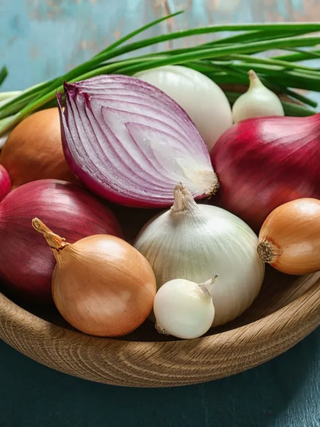 Onions: పచ్చి ఉల్లిపాయలు తింటే కలిగే లాభాలివే..!