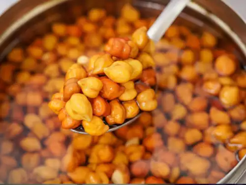 నానబెట్టిన పచ్చి శనగలను పోషకాహార పవర్‌హౌస్‌ అని అంటారు