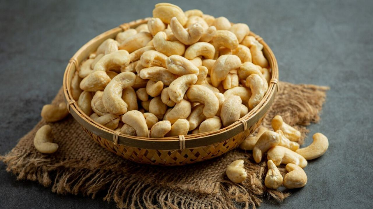 Cashew benefits: కాజు తింటే ఎన్ని ప్రయోజనాలో తెలుసా?
