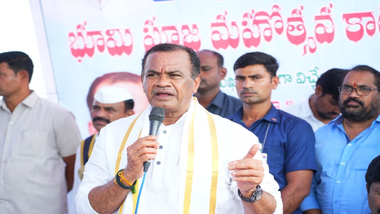 Minister Komatireddy: కవితపై మంత్రి ఇంట్రెస్టింగ్ కామెంట్స్