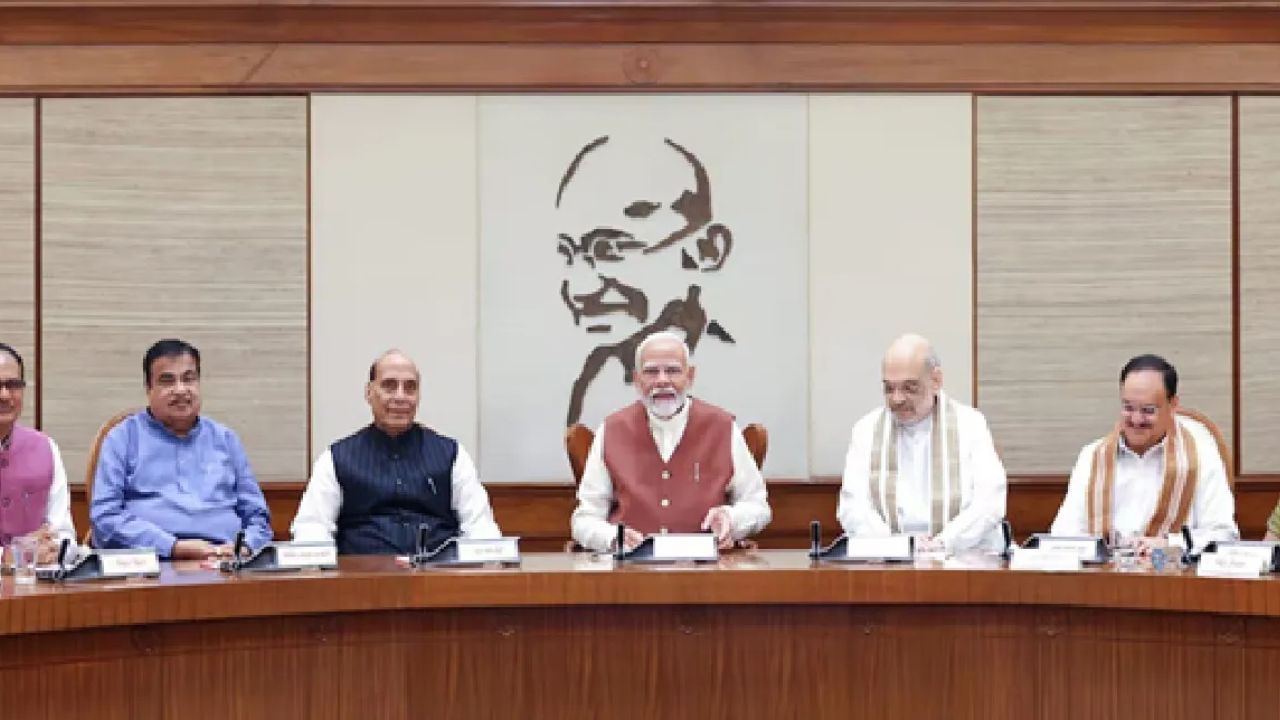 PM Modi: అమెరికా సుంకాలపై.. మోదీ అత్యవసర క్యాబినెట్ సమావేశం