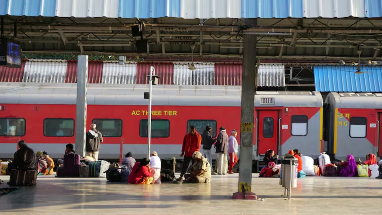 Indian Railways: లగేజీపై షాకిచ్చిన ఇండియన్ రైల్వేస్