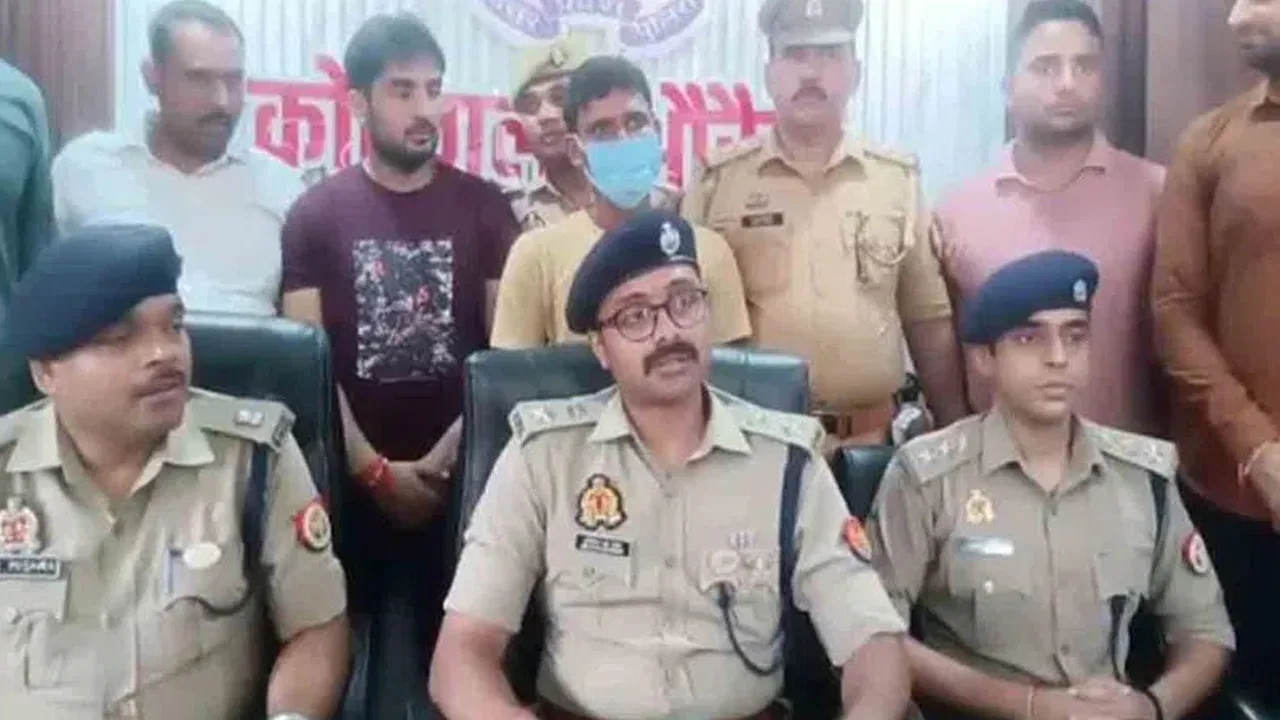 Youngster Killed Girl: రాఖీ కట్టించుకుని.. రాత్రికి ఆగం చేసిండు