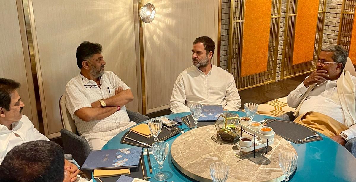 Congress leaders Siddaramaiah and DK Shivakumar in a meeting with Rahul Gandhi in New Delhi on 29 June, 2022. File photo (supplied) Congress leaders Siddaramaiah and DK Shivakumar in a meeting with Rahul Gandhi in New Delhi on 29 June, 2022. File photo (supplied)