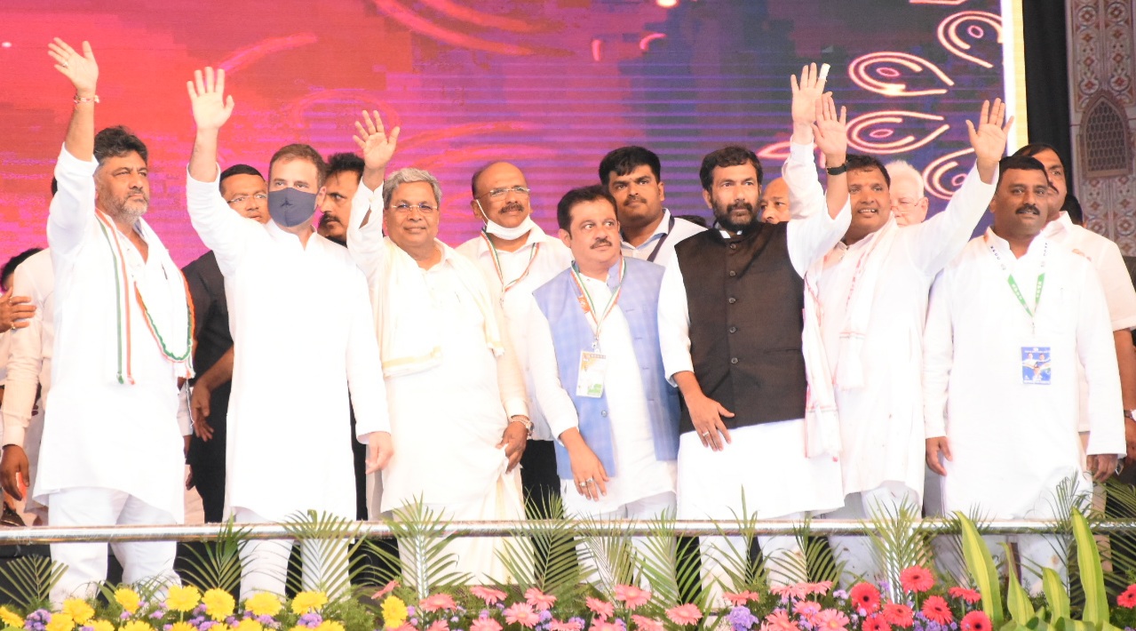 Rahul Gandhi along with Siddaramaiah, DK Shivakumar and other Congress leader at Davanagere during Siddaramaiah’s 75th birthday celebrations. Supplied Rahul Gandhi along with Siddaramaiah, DK Shivakumar and other Congress leader at Davanagere during Siddaramaiah's 75th birthday celebrations. Supplied