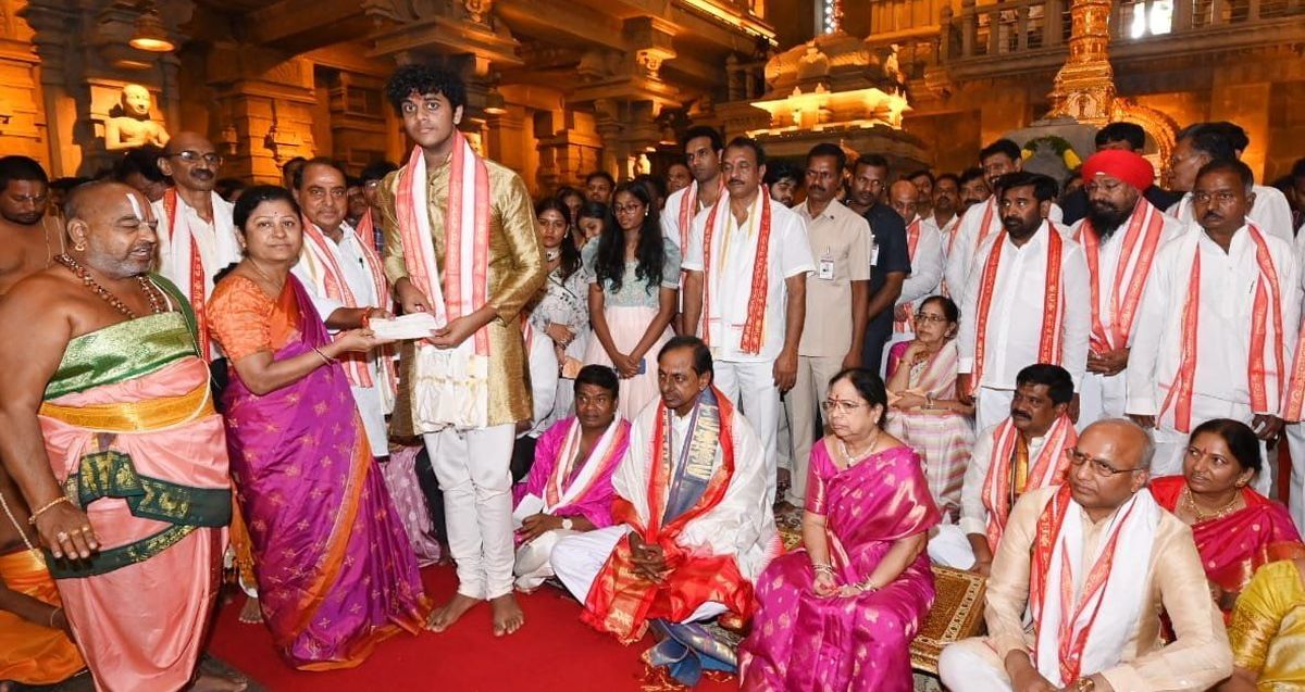 KCR in Yadadri 1 Telangana Chief Minister K Chandrashekar Rao visited the Sri Lakshmi Narasimha Swamy temple in Yadadri with his wife and grandson on Friday, 30 September, 2022. (Supplied)