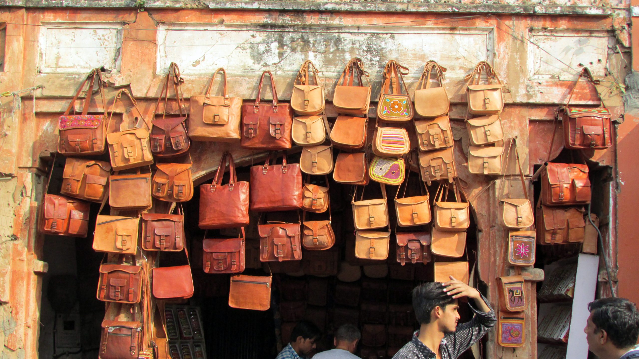 Leather bags from Jaipur Leather bags from Jaipur