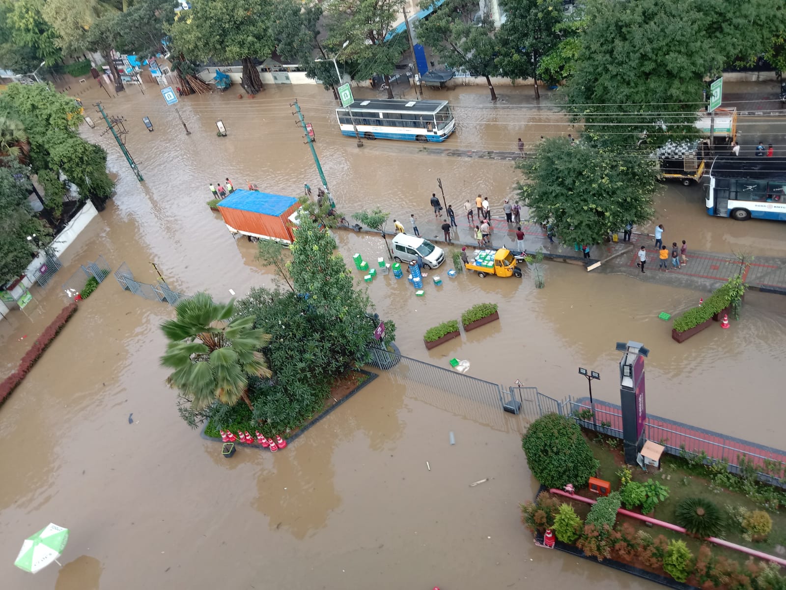 Entire areas flooded in parts of Bengaluru due to heavy rains on Sunday night. Photo: Twitter/@amitwadkar4