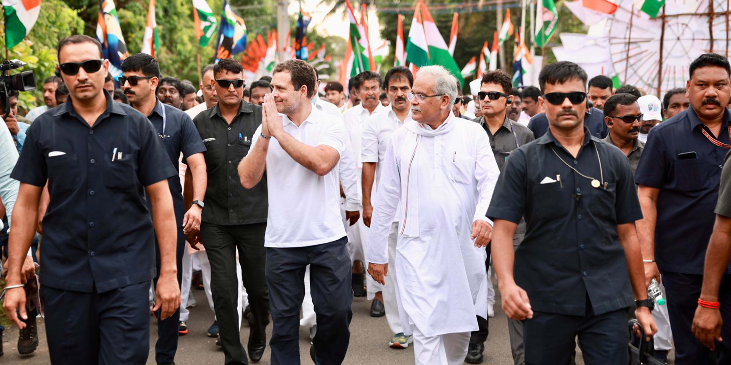 Congress leader Rahul Gandhi embarks upon the 'Bharat Jodi' yatra at Agastheeswaram in Tamil Nadu on Thursday, 8 September. (South First)