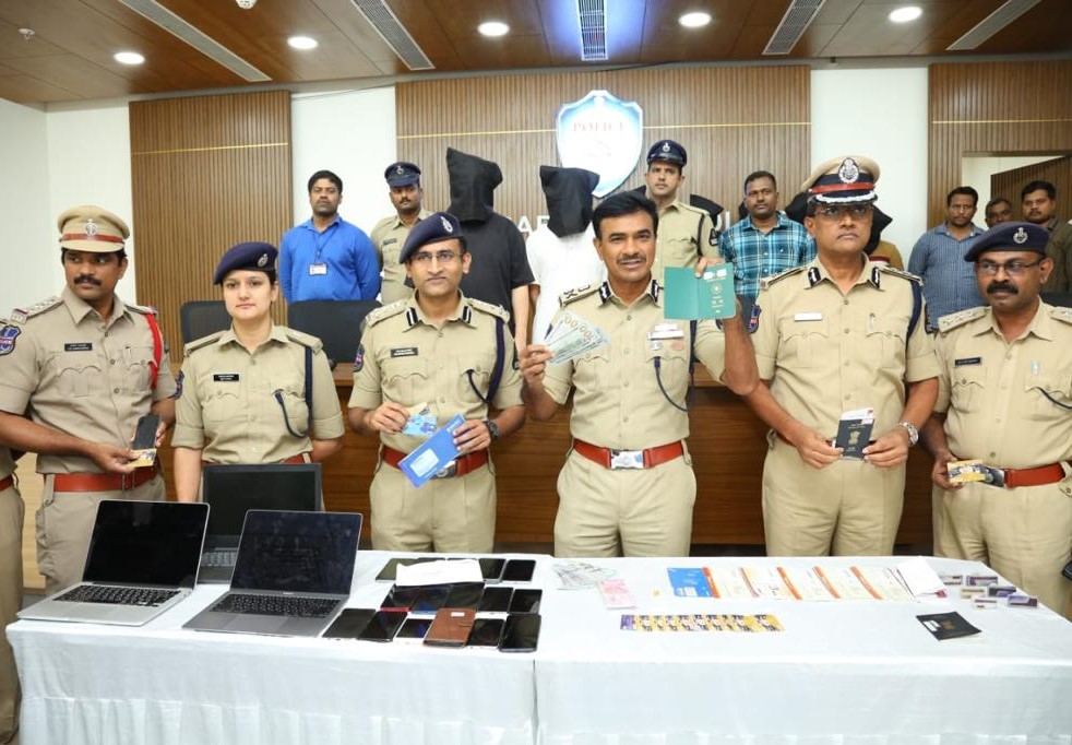 Hyderabad CP CV Anand presenting the seized items from the 10 arrested accused. (Supplied)