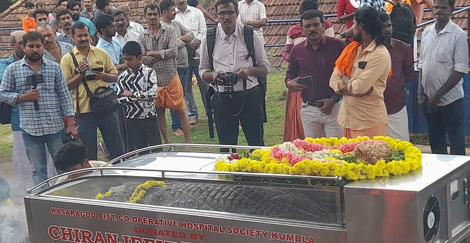 Kerala vegetarian crocodile People pay tribute to Babiya, the vegetarian crocodile from Kasargod in Kerala