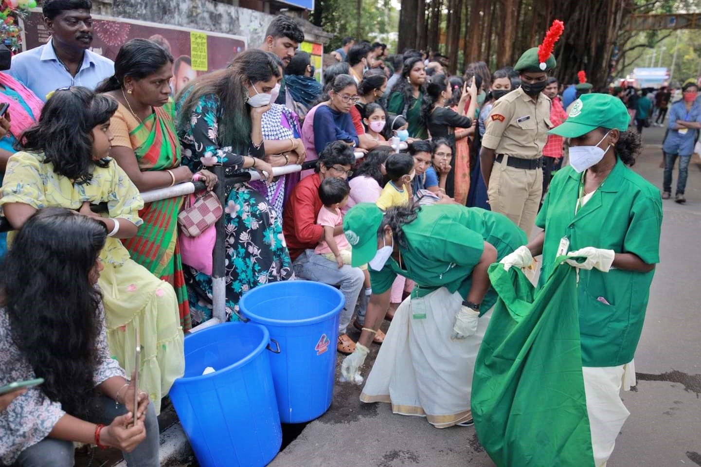 Kerala waste management Haritha Karma Sena volunteers collecting waste in Thiruvananthapuram after the Onam pageantry last month. (KB Jayachandran/South First)