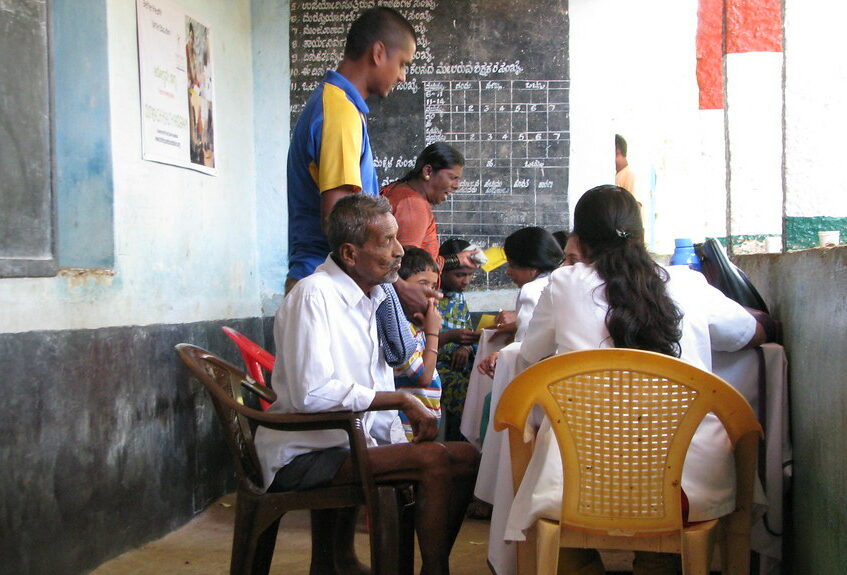 doc Specialist doctors are urging state governments to bring back family physicians. Finding a family physician near you is best for healthcare. (Creative Commons)