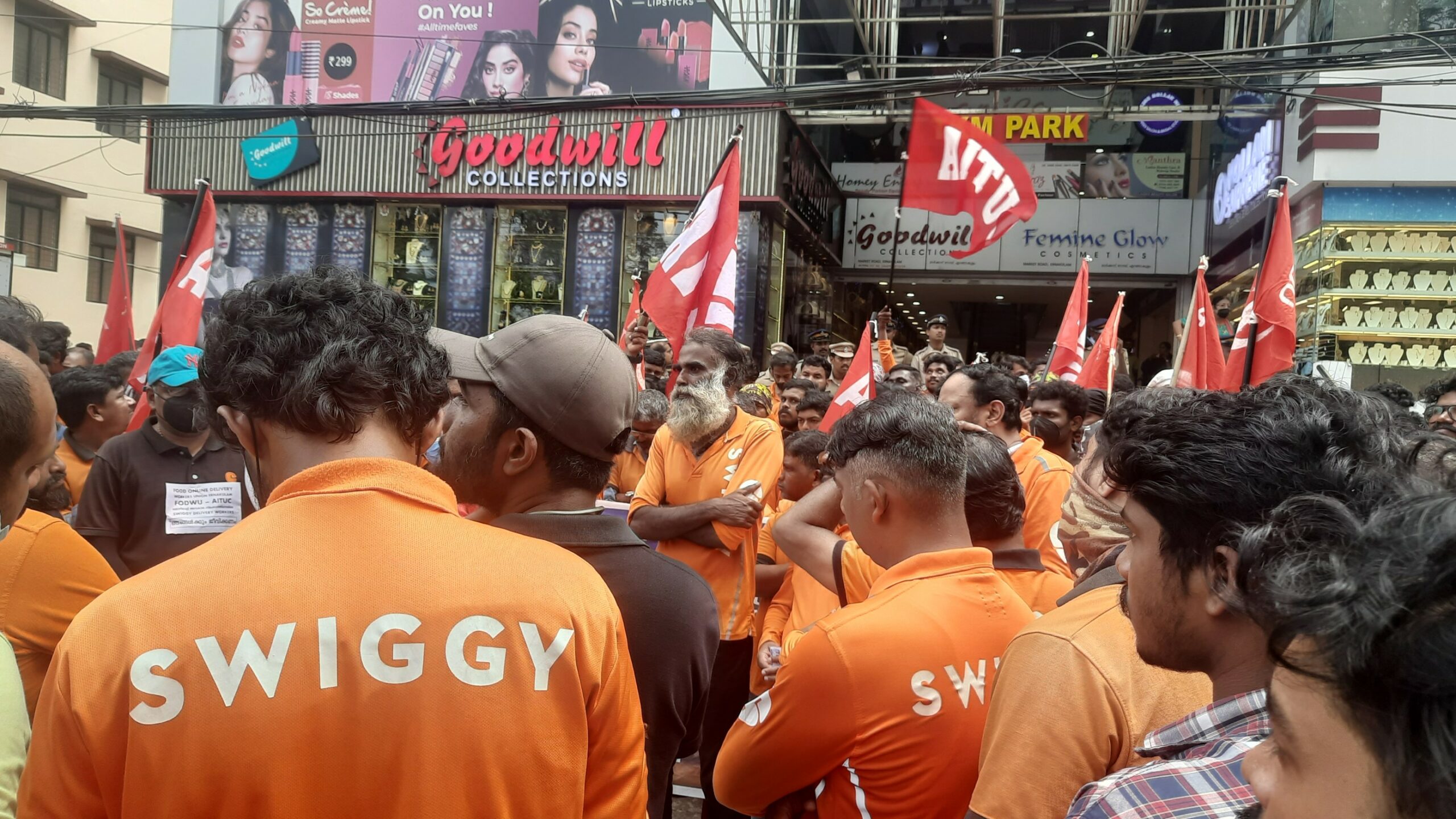 Kochi Swiggy workers’ indefinite strike seeking better remuneration enters 4th day; food delivery disrupted
