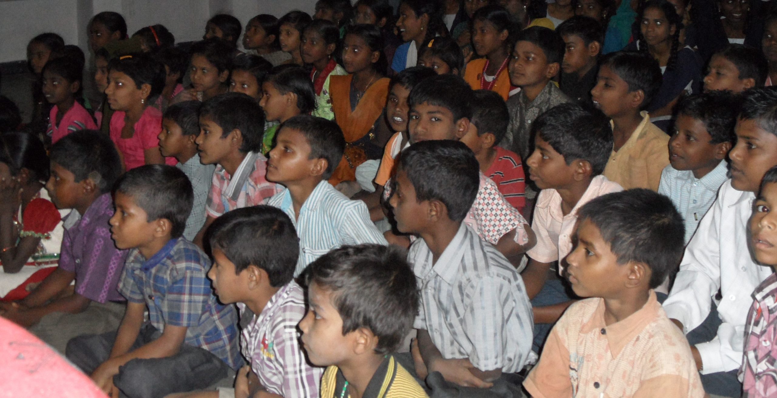 Students in a school in Andhra Pradesh. (Wikimedia Commons)