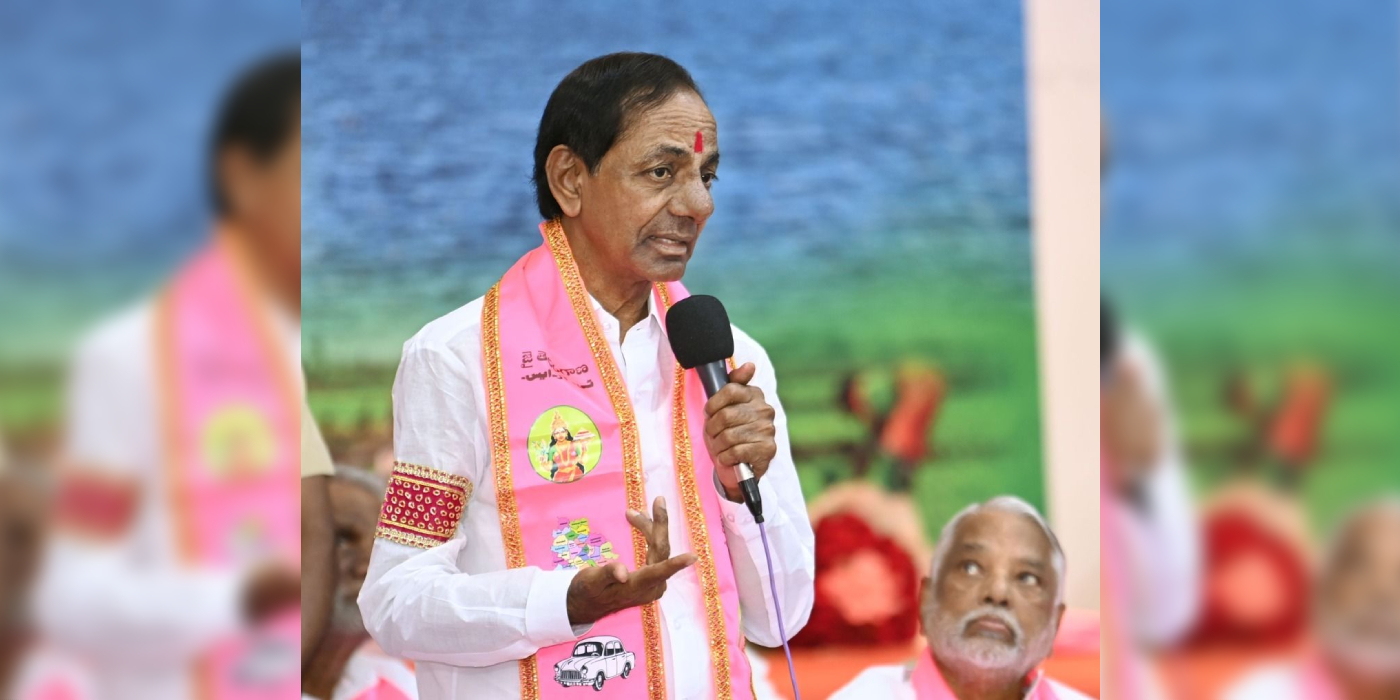 KCR at TRS joint meeting in Hyderabad TRS chief K Chandrashekar Rao at the party's joint meeting in Hyderabad on Tuesday, 15 November, 2022. (Supplied)