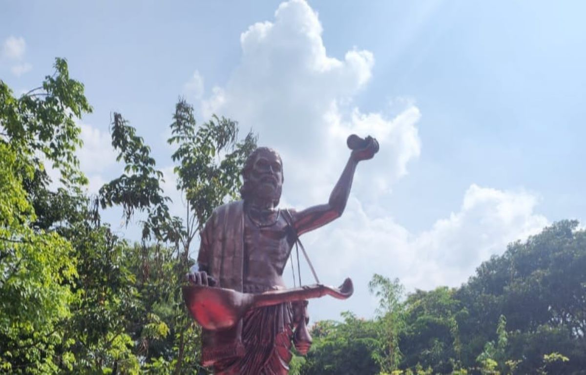 Kanakadasa statue at the Legislators’ Home premises in Bengaluru Kanakadasa statue at the Legislators' Home premises in Bengaluru