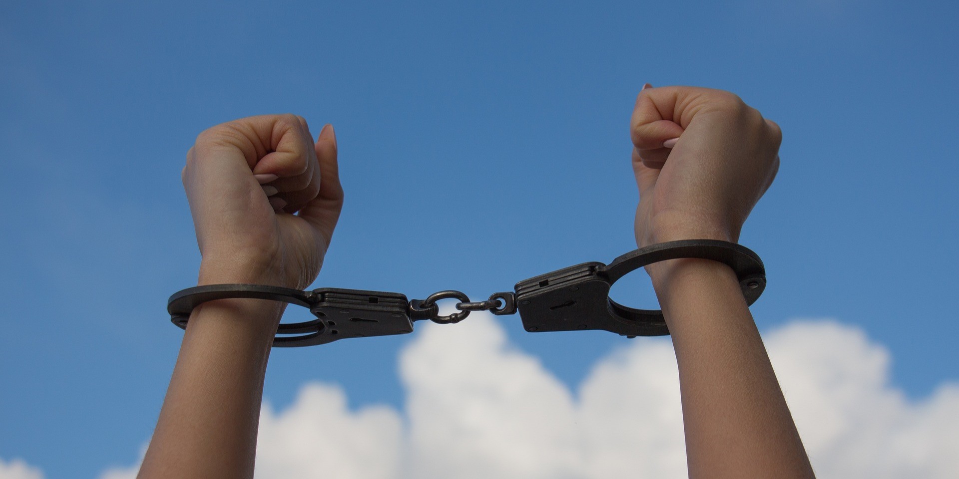 Arrest The DRI officials arrested seven people, including the alleged kingpin and main financer, and claimed to have busted an entire mephedrone network across India. (Creative Commons)