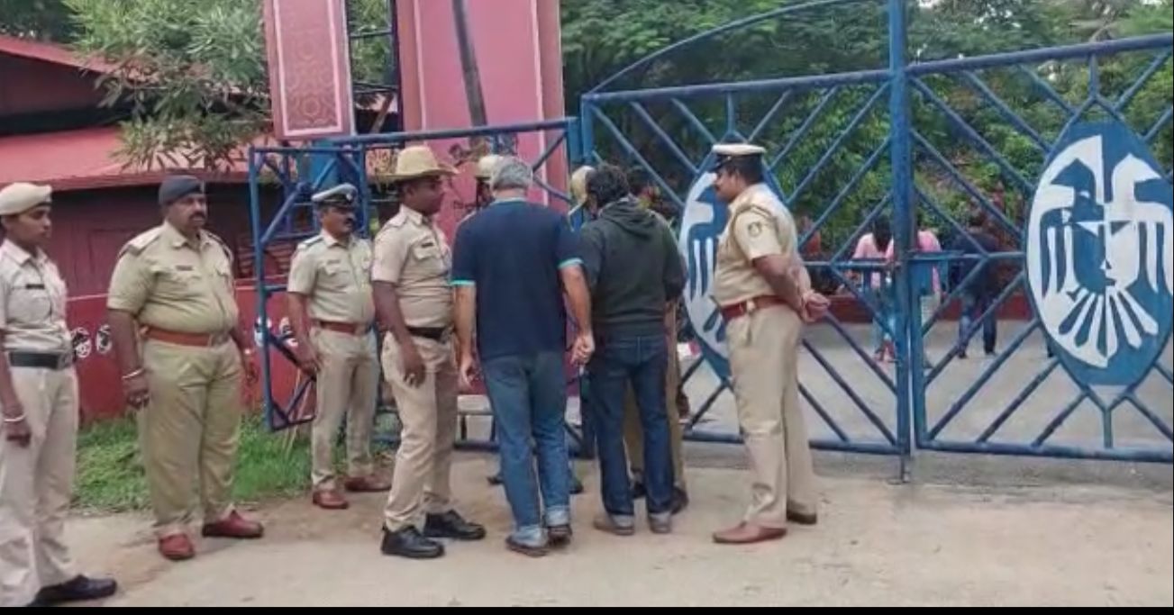 Rangayana-Tipu-3 Sale of book on Tipu halted, Addanda Cariappa takes to the stage, plans shows all over Karnataka