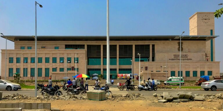 Andhra High Court judge orders judicial custody of young advocate, SCBA expresses concern