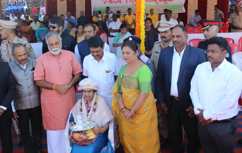 Rani Machaiah (seated) was felicitated at a function in Madikeri on Thursday, 26 January. (Supplied)