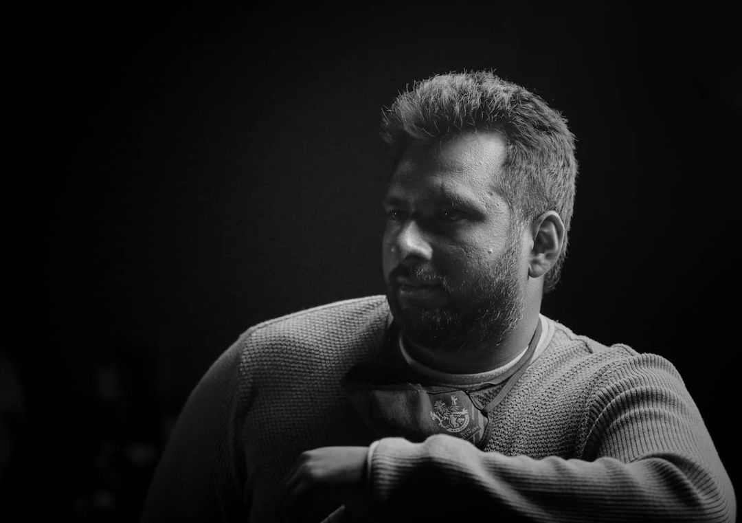 Simple Suni who is directing his first fantasy drama - Gathavaibhava has Dushyanth, son of a former minister and Gubbi MLA SR Srinivas, in the lead.