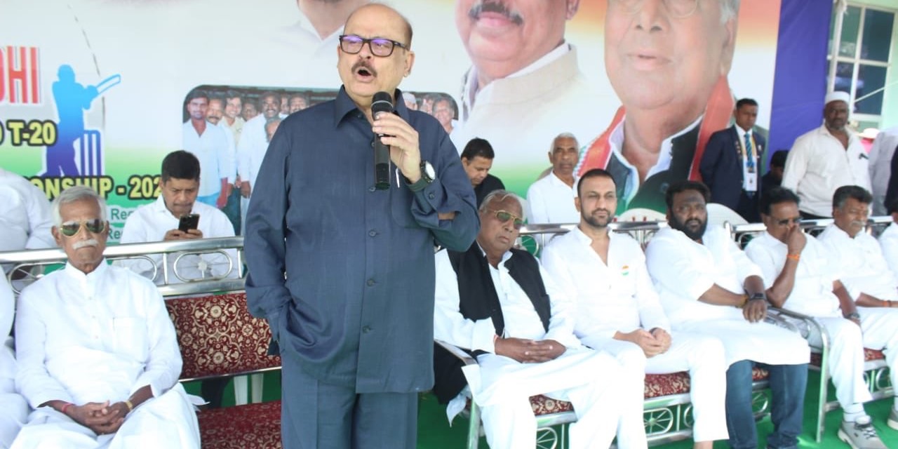 Tariq Anwar speaking at an event in Hyderabad. (itariqanwar/Twitter) Tariq Anwar