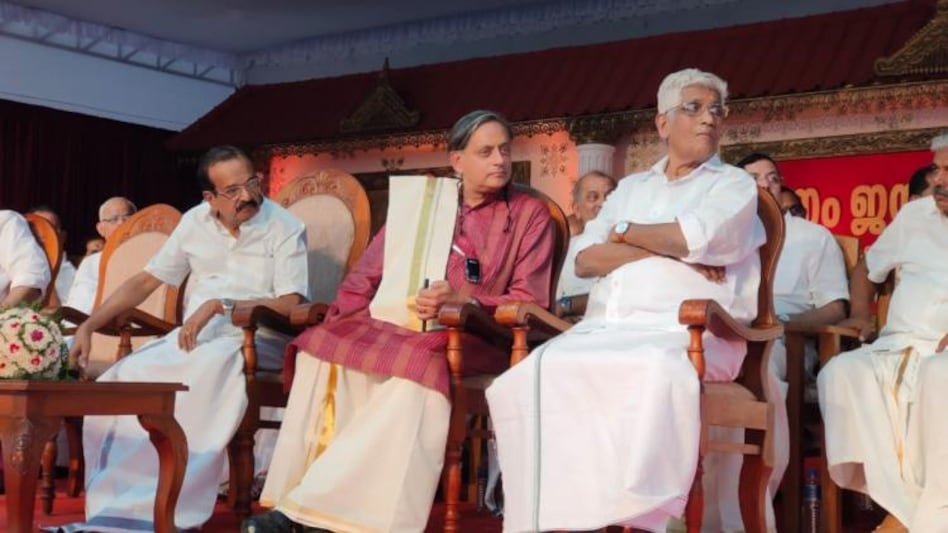 TharoorSukumaranNair Congress MP Shashi Tharoor at the 146th Mannam Jayanthi celebration at the NSS headquarters at Perunna in Changanassery on 2 January. NSS general secretary G Sukumaran Nair (Right) is also seen. (Supplied)