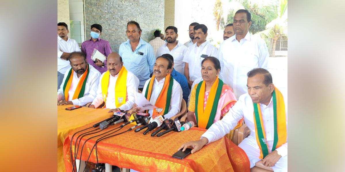 Rajender addressed the media at his residence in Shamirpet Rajender addressed the media at his residence in Shamirpet. (Eatala Rajender/Facebook)