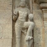 One of the two dwarapalakas, Uttama Chola Eswaram, Thenneri
