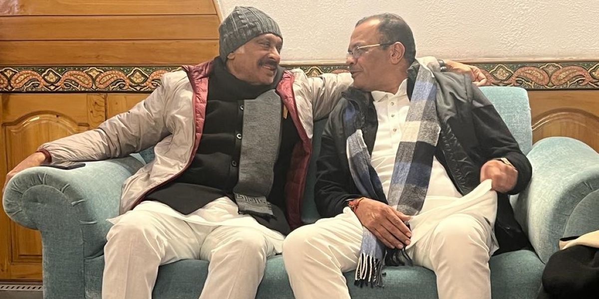 Komatireddy Venkat Reddy with Manikrao Thakre. (Twitter) Komatireddy Venkat Reddy with Manikrao Thakre. (Twitter)