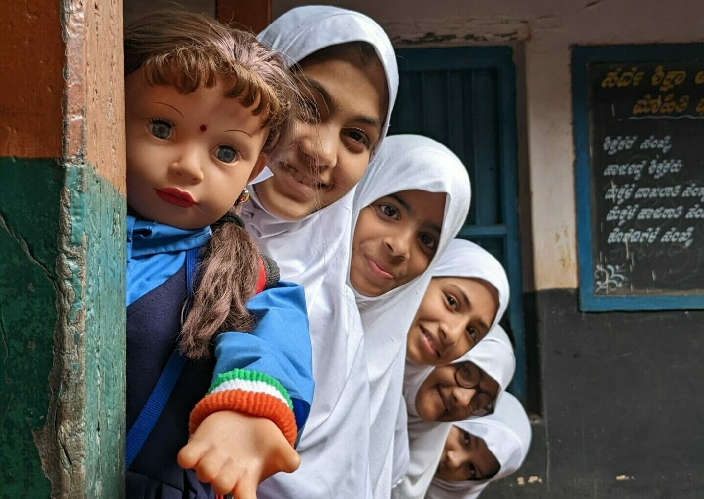 robot Shiksha, a humanoid robot teacher created by Prof Akshay Mashelkar has been a hit among rural students of pre-primary and primary schools in Sirsi, Karnataka.