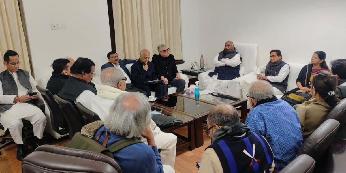 The meeting held by Opposition parties to evolve strategy for the Budget Session of the Parliament. (LoPIndia/Twitter) Joint Parliamentary Committee or SC-monitored probe into the Adani crisis