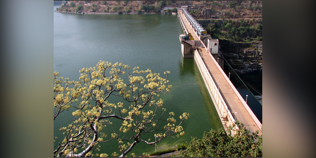 Srisailam reservoir The PRLIS project envisaged lifting 90 TMC of flood water in 60 days during the flood season from the foreshores of Srisailam reservoir on Krishna river. (Wikimedia Commons)