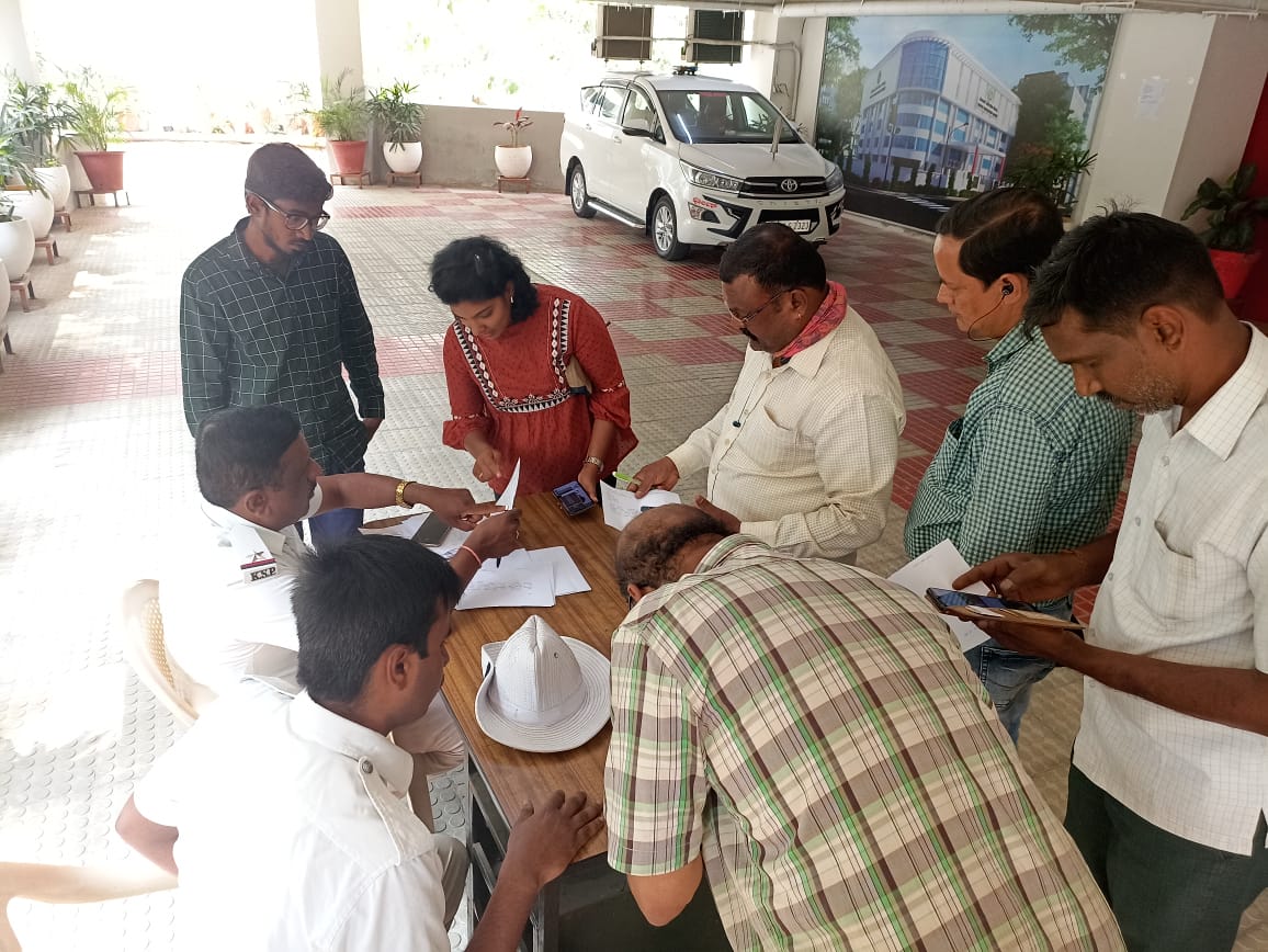 A special counter at the TMC building where vehicle users come for filing complaint